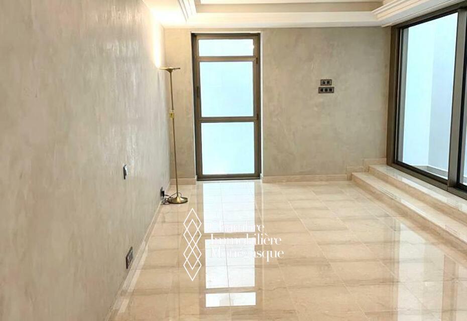 Studio for sale in a new-built residence rue Grimaldi