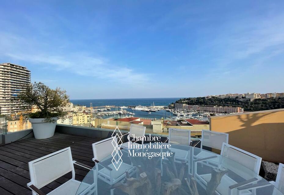Harbour Crest / Magnifique triplex penthouse /  vue mer et Port