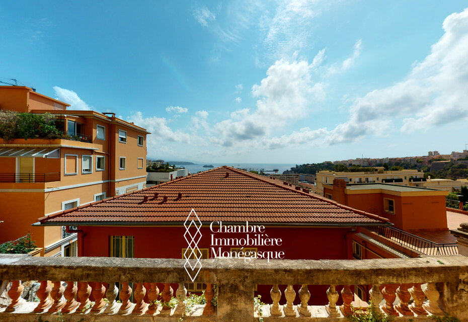 2 BEDROOM APARTMENT FOR SALE - BOURGEOIS BUILDING