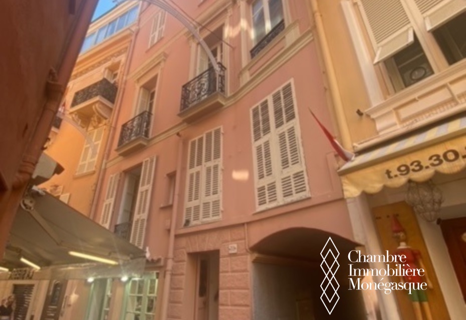 Monaco Ville - Rue Comte Félix Gastaldi - 3 pièces - loi 1235