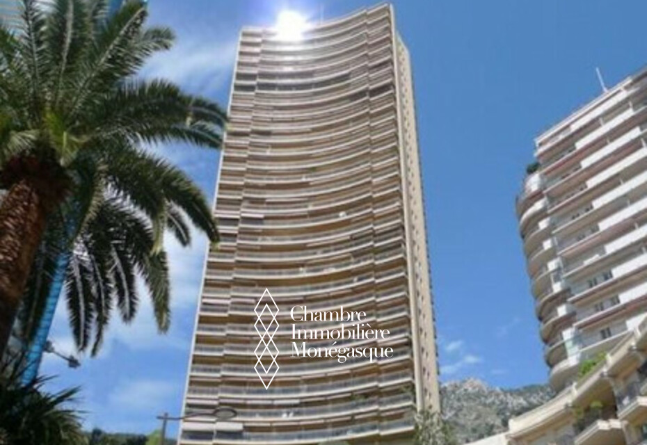Studio with loggia, on a high floor for sale - Monaco