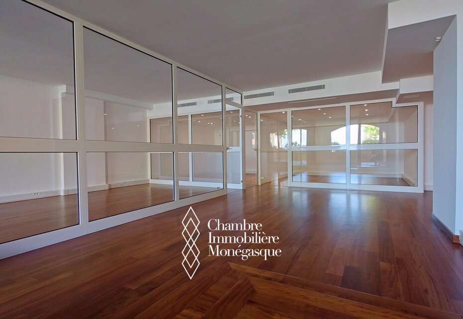 Commercial Space / Administrative Offices