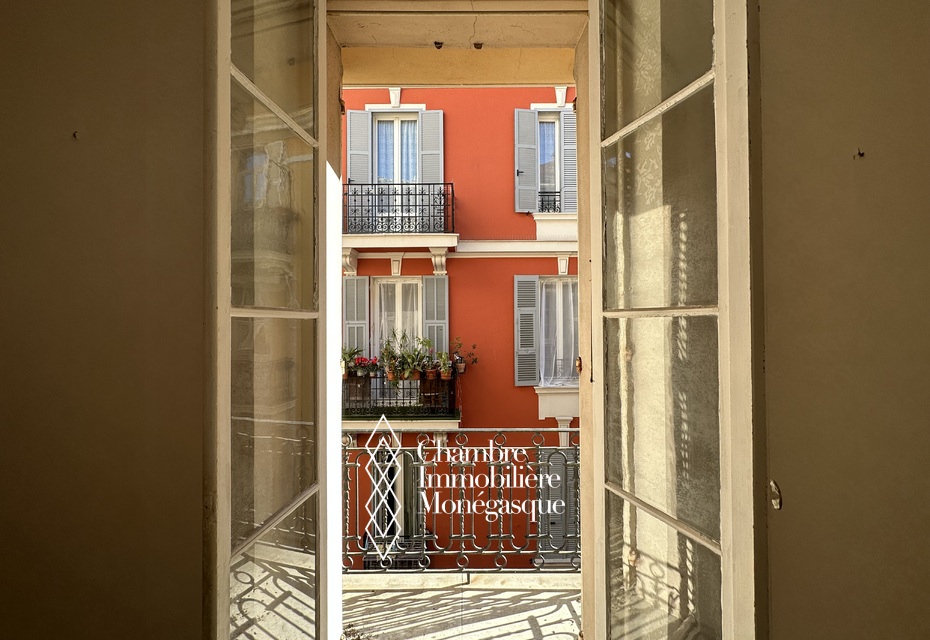 Appartement à rénover au cœur de la Condamine