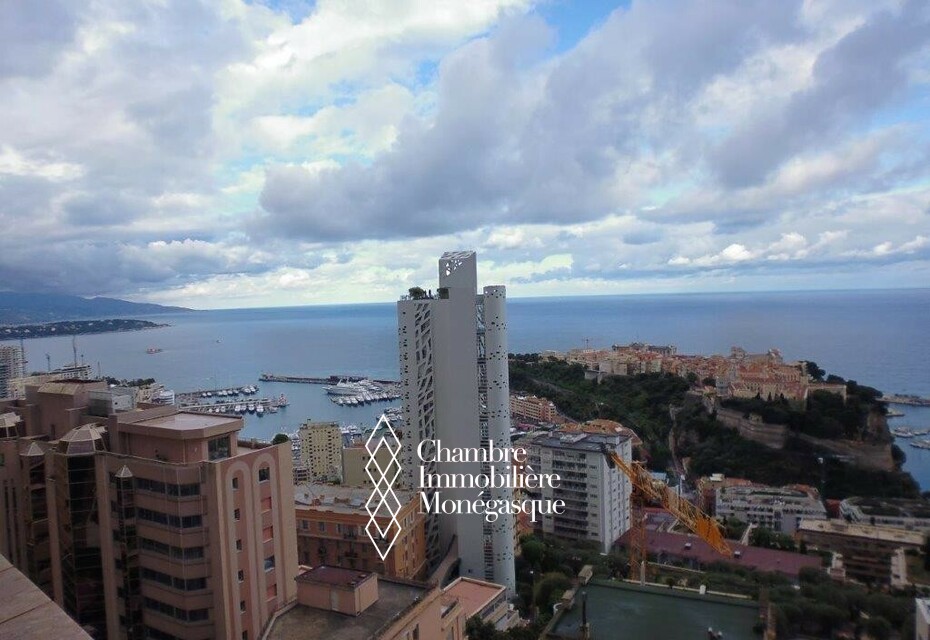 4-room apartment with panoramic sea view