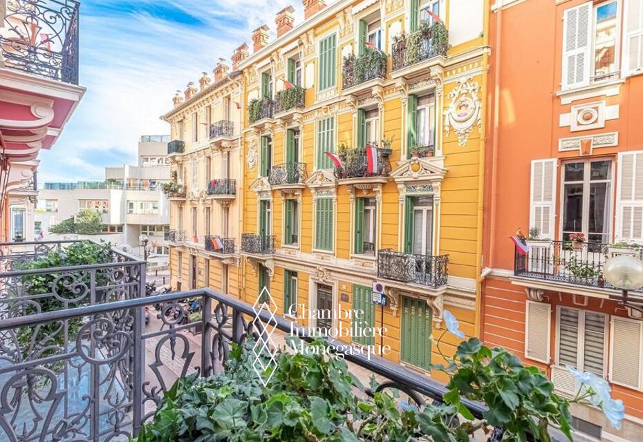 3P RENOVATED IN ONE OF THE PRETTIEST STREETS IN LA CONDAMINE