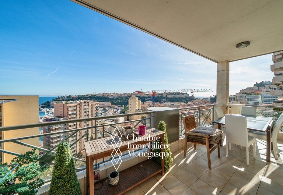 Superb 3-4 Rooms with Sea, Port and Palace View