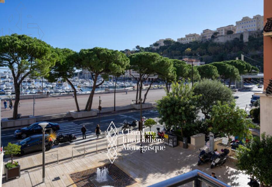 HABITATION OU BUREAU SUR LE PORT