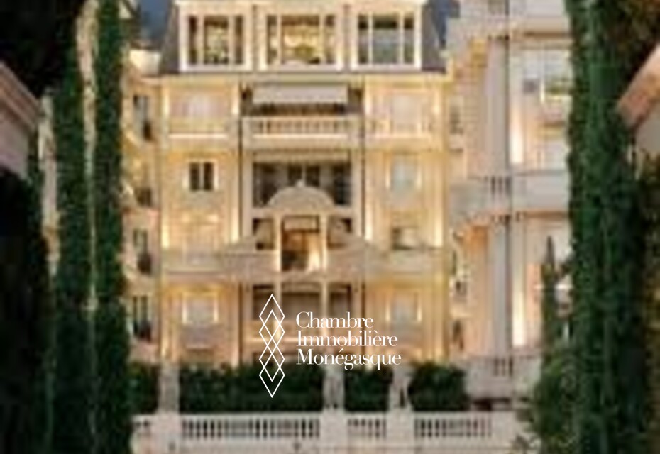 FONDS DE COMMERCE - METROPOLE GALLERIE- TRES BELLE BOUTIQUE 63M²