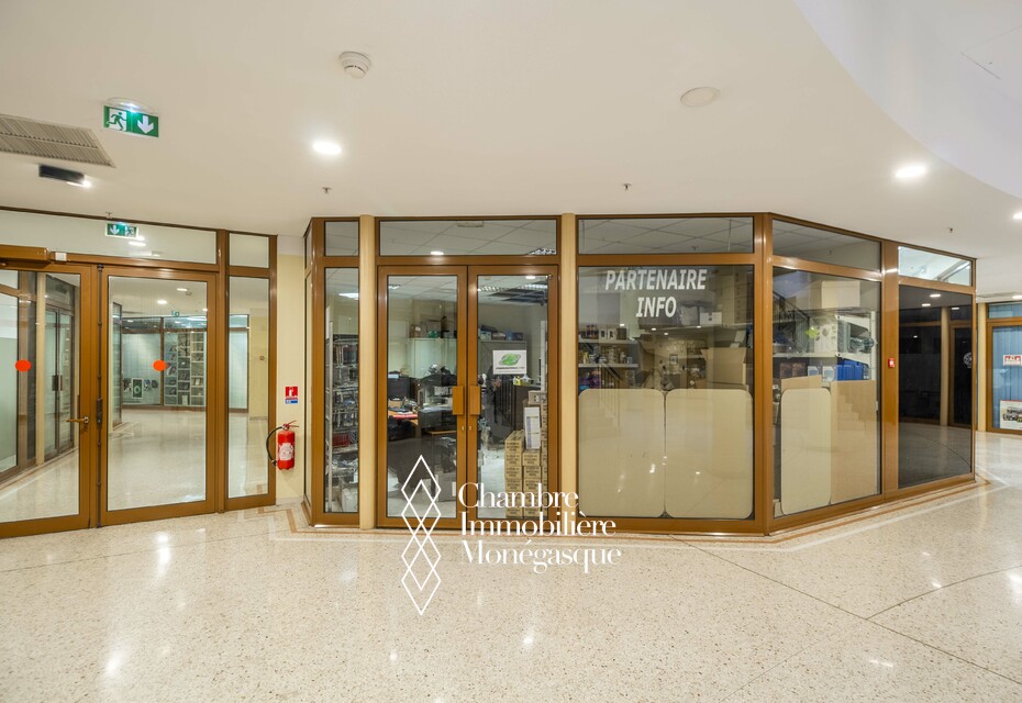 Patio Palace: Local commercial