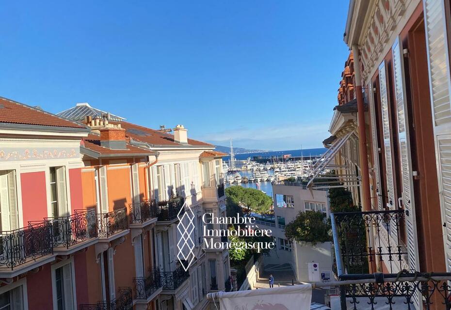 Très beau 4 pièces - Dernier étage - Charmant immeuble de la Rue de Millo