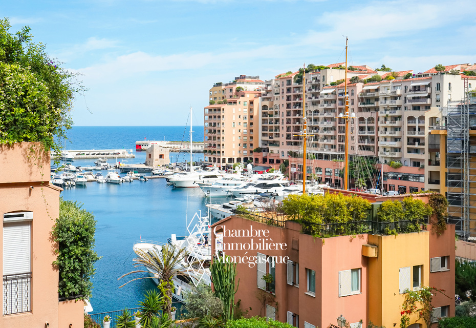 PORT DE FONTVIEILLE - STUDIO - VUE MER