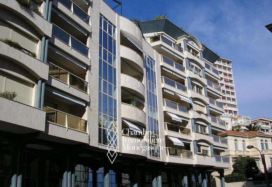 Roc Azur - Très beaux bureaux avec deux parkings