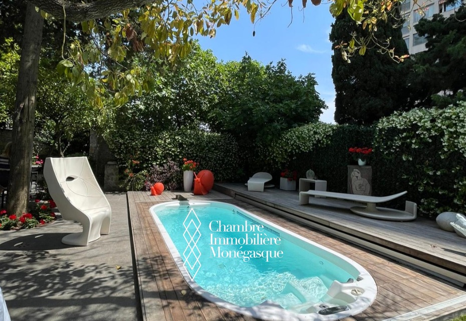 Adresse prestigieuse : villa unique avec piscine et espaces verts à Monaco