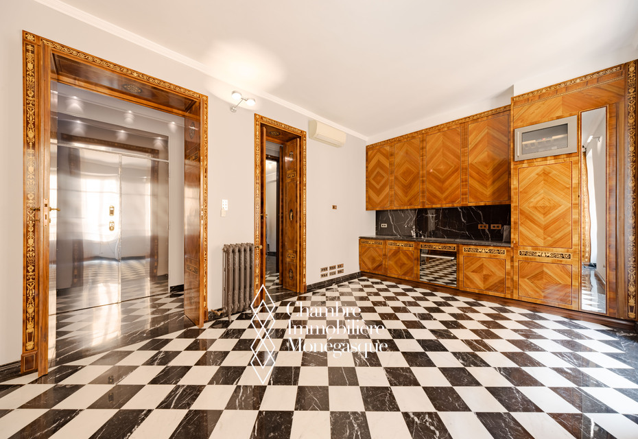 3-ROOM BOURGEOIS IN THE HEART OF MONACO - LA RADIEUSE