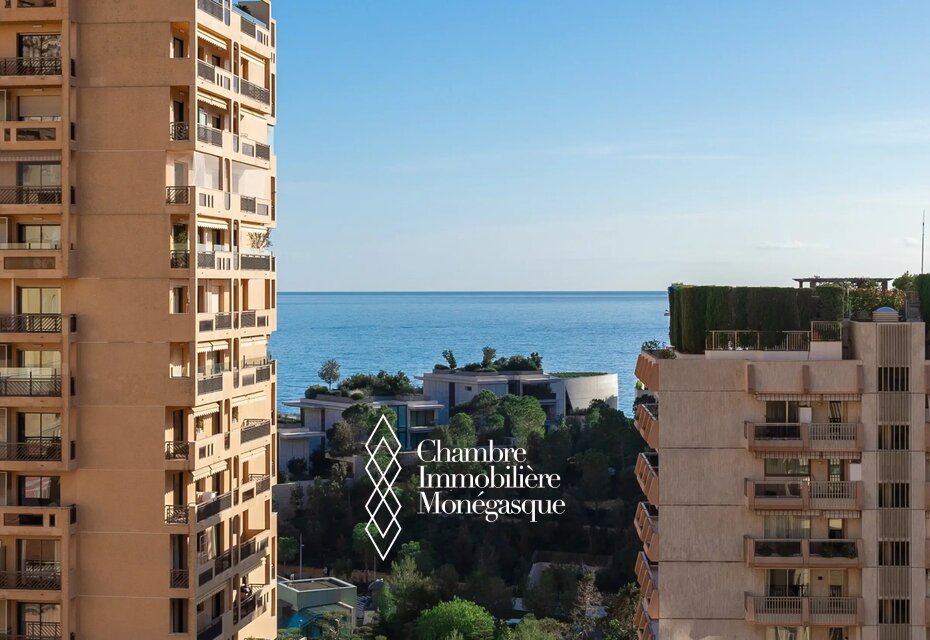 BEAUTIFUL 3-ROOM APARTMENT IN THE CENTER OF TOWN