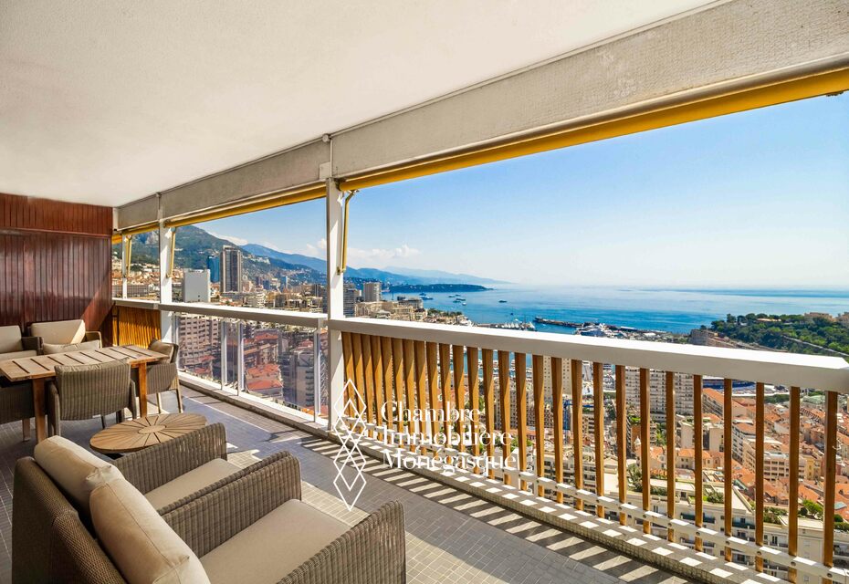 Granada : Penthouse 4 Pièces avec Vue Panoramique, Cave et Parking