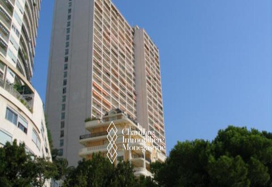 Studio lumineux dans une résidence avec concierge