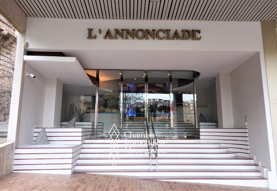 Studio lumineux et rénové avec terrasse –  L’Annonciade