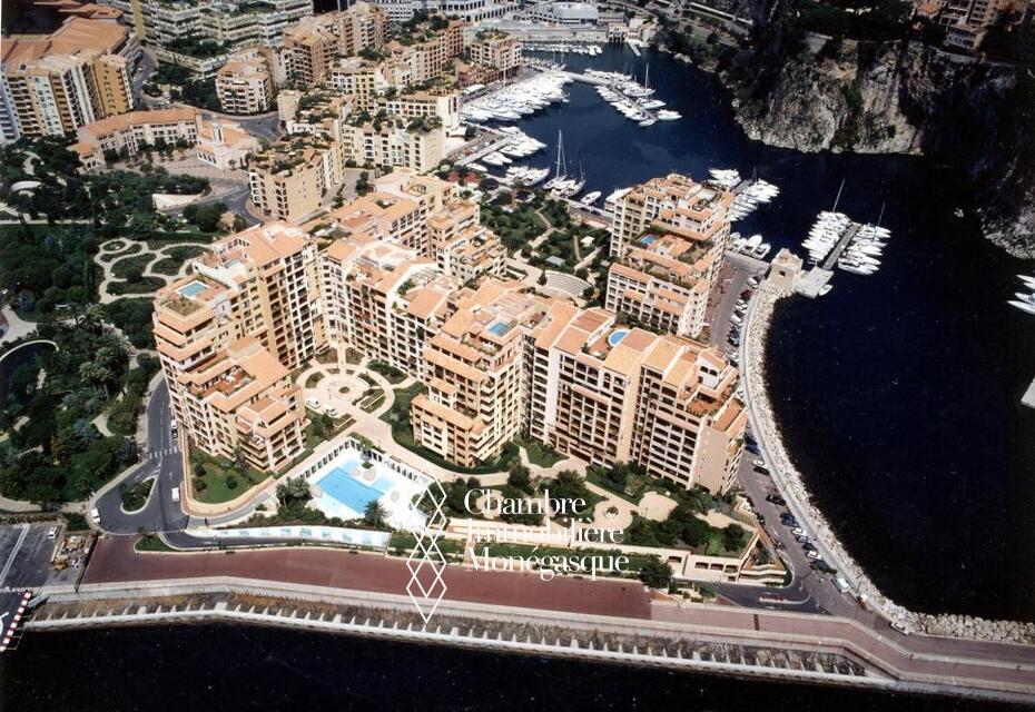 Les Sporades - Bel emplacement parking à vendre