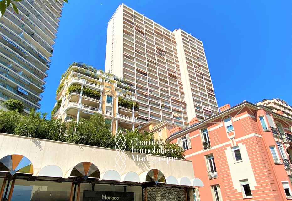 Studio lumineux dans une résidence avec concierge