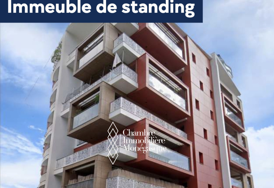 Beau bureau- PROCHE MONTE CARLO COUNTRY CLUB