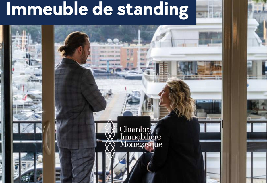 Beau bureau- PROCHE MONACO YACHT CLUB