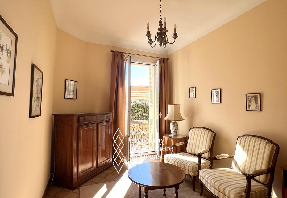 APPARTEMENT 4 PIÈCES - VILLA BONTOUX - CONDAMINE