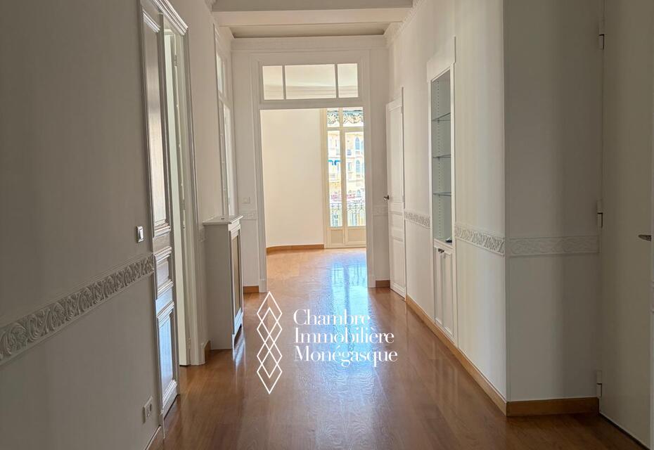 Elégant appartement de 5 pièces - aperçu mer